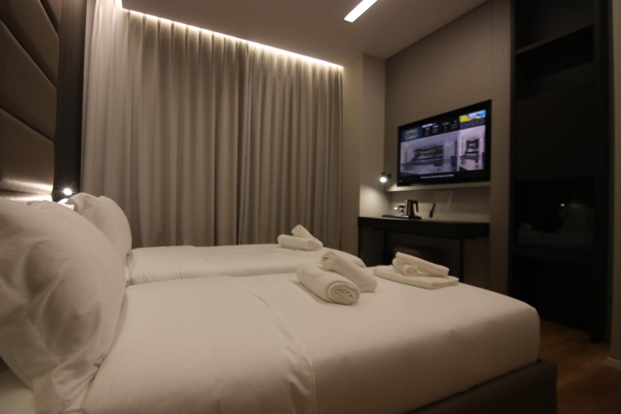 Boutique Hotel Adelar Tirana Kültér fotó