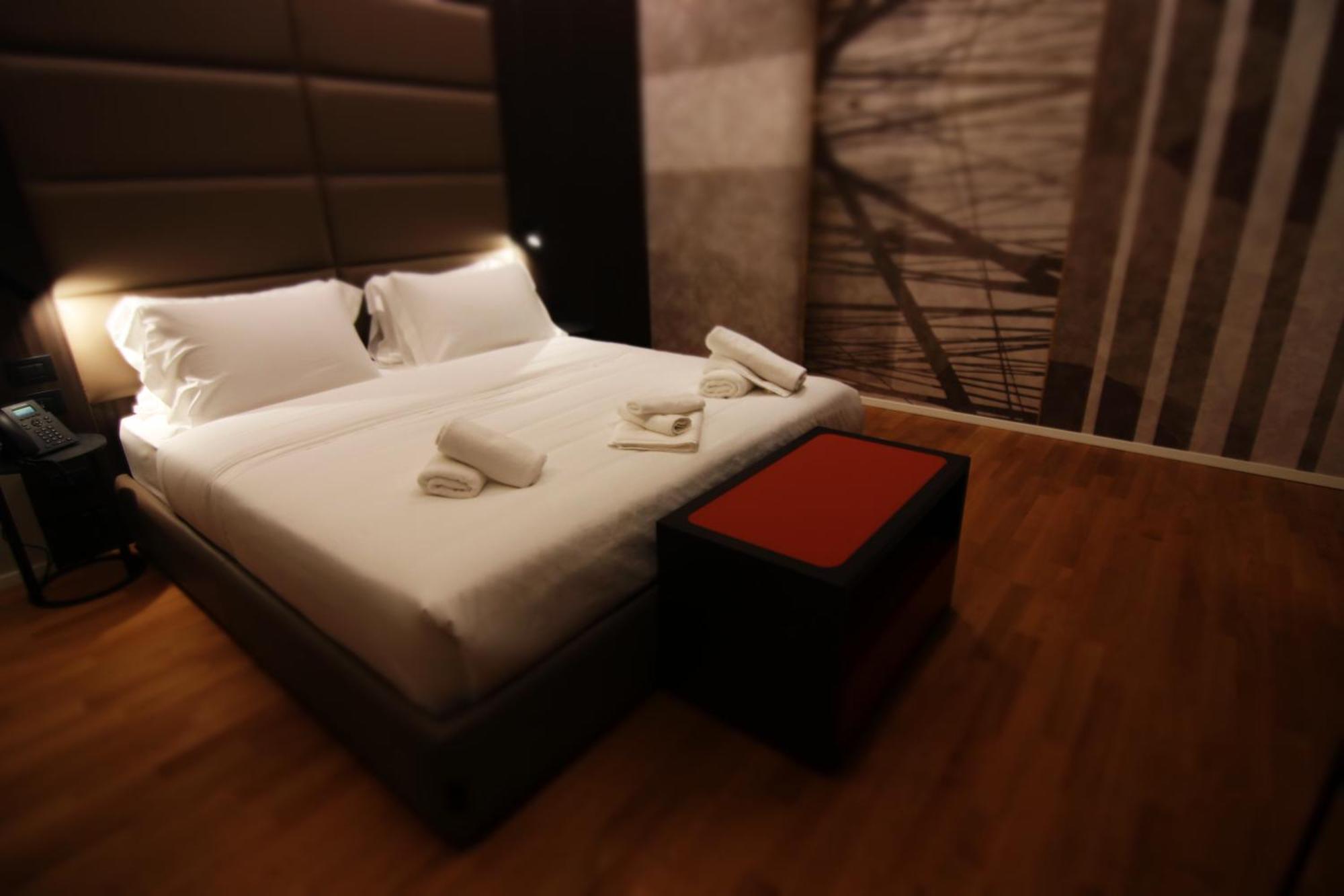 Boutique Hotel Adelar Tirana Kültér fotó